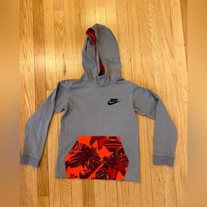 Nike Sweater Kids Size M